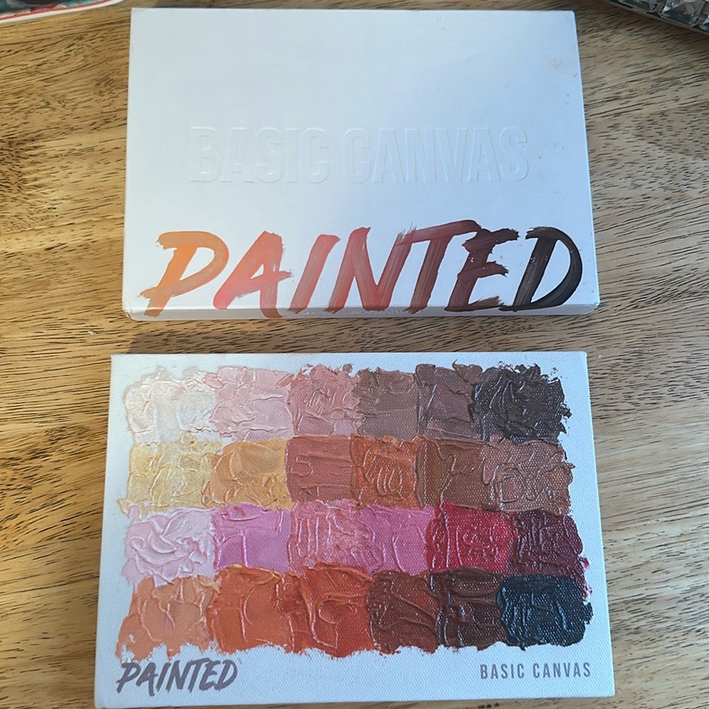 • Painted Basic Canvas James Charles Palette •